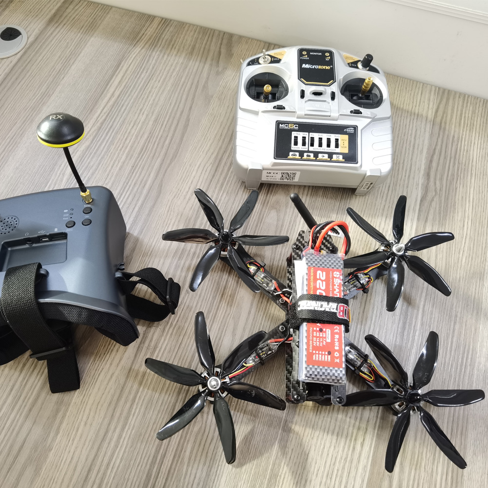 10個504060 5 × 4 × 6 6ブレード単色cw  - Drone Kit Build Yourself のレビューと価格